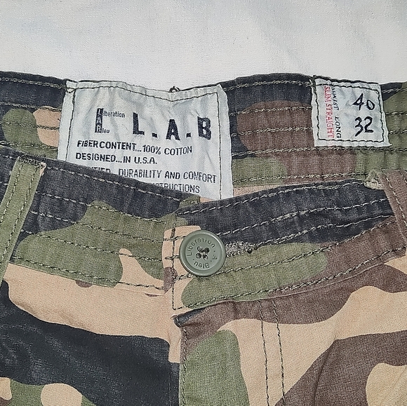 Camo/ cargos - Picture 2 of 3